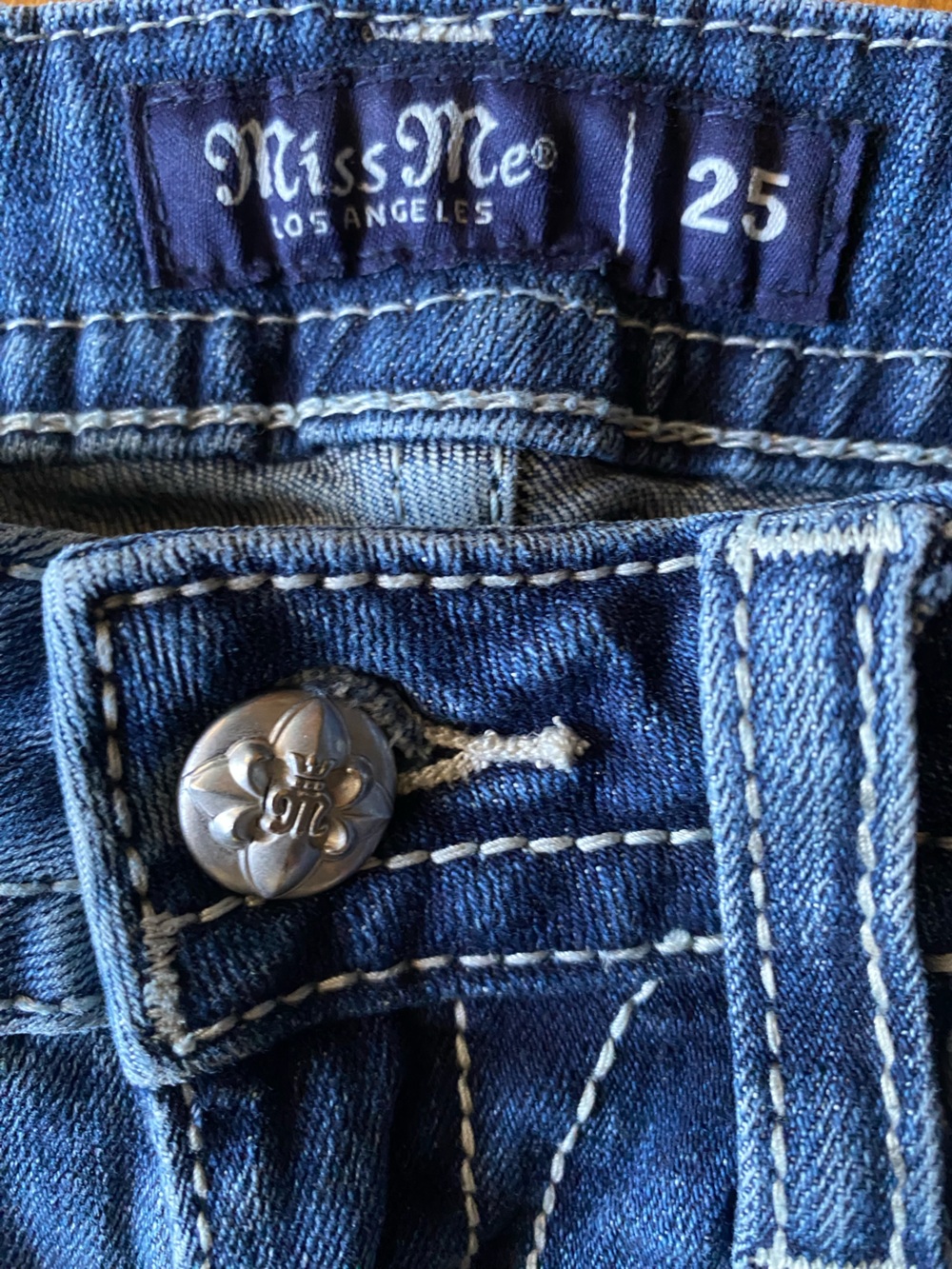 Miss Me Jeans Womens 25 Low Mid Rise Flare American Flag Cross Embellished - Picture 5 of 8